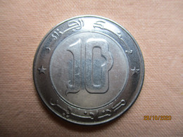 Algérie: 10 Dinars 1992 Faucon - Algérie