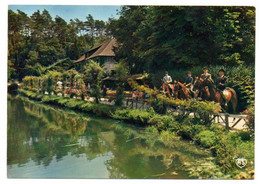 ANTOIGNY -- 1972--Vallée De La Cour --Hôtel Et Lac--Visite De Cavaliers...( Animée)................à Saisir - Otros & Sin Clasificación