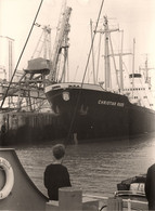 La Rochelle * Bateau De Commerce Le CHRISTIAN RUSS Dans Le Port De La Pallice ? * Photo Tirage Amateur Années 60 - La Rochelle