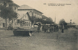 Indochina Saigon . Progrès Au XX Eme Siecle . Esclaves Faisant Une Route . Travaux Public . Slavery - Bagne & Bagnards