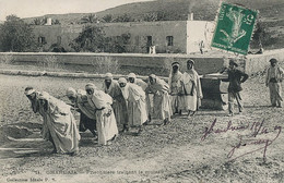 Prisonniers à Ghardia Faisant Une Route . Convicts . Slavery. Esclavage . - Bagne & Bagnards