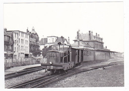 CPM TRAIN VOIR DOS 62 Berck Plage Train Pour Rang Du Flier Locotracteur 652 Ex Dordogne En 1951 - Berck
