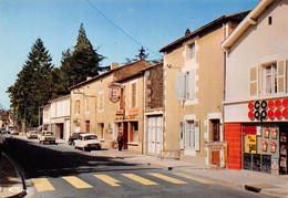 SAINT-JULIEN-l'ARS - La Rue Principale - Magasin Coop - DS Citroën - Café-Restaurant Du Centre - Saint Julien L'Ars