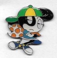 Pin's  Cinéma, B D, DISNEY, Personnage  Avec  Une  Casquette - BD