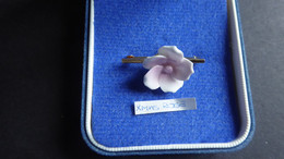 ANSLEY WHITE ROSE HAIR CLIP - Unclassified