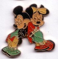 BD390 Pin's DISNEY MICKEY ET MINNIE Achat Immédiat - Disney