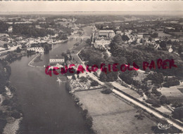 72 - SOLESMES - L' ABBAYE SAINT PIERRE - VUE AERIENNE   1959  - SARTHE - Solesmes