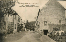 St Léonard Des Bois * Une Rue Du Village * Hôtel - Saint Leonard Des Bois