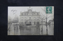 FRANCE - Carte Postale Photo - Soldats Du Génie En Barque Devant Une Maison Lors Des Inondations De 1910 - L 75205 - Inondations