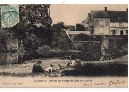 78-Les Clayes S Bois- Entree Du Village Du Cote De La Gare - Les Clayes Sous Bois