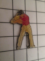 712d Pin's Pins / Beau Et Rare / THEME : SPORTS / GOLFEUR EN TRAIN DE S'ENERVER - Golf