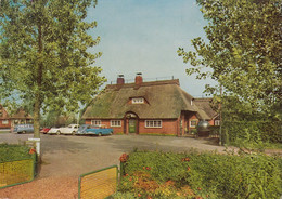 D-26639 Wiesmoor - Gasthaus "Blauer Fasan" - Cars - VW Käfer Cabrio - Opel Rekord - Botgward - DKW - Wiesmoor