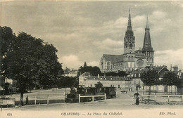 Chartres * La Place Du Châtelet * Petit Train Locomotive * Ligne Chemin De Fer Eure Et Loir - Chartres