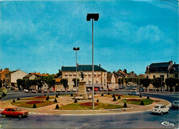 Cholet * La Place De La République * Hôtel Des Routiers - Cholet