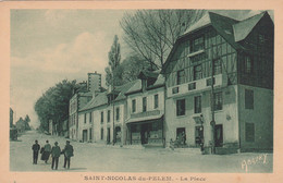 22 SAINT NICOLAS DU PELEM     La Place    TB.  PLAN  1941.   RARE - Saint-Nicolas-du-Pélem