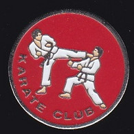 68064- Pin's.Karaté. - Judo