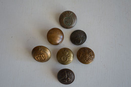 Lot De 7 Boutons Militaires - Boutons