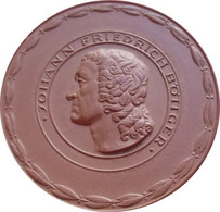 ALEMANIA. MEDALLA PORCELANA JOHANN F. BÖTTGER. CON ESTUCHE ORIGINAL - Profesionales/De Sociedad