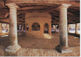 Auvilar - L'intérieur De La Halle Circulaire Restaurée Au XIXe Siècle - Auvillar