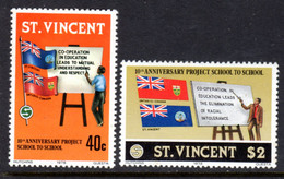 ST VINCENT - 1978 SCHOOL PROJECT ANNIVERSARY SET (2V) FINE MNH ** SG 564-565 - St.Vincent (...-1979)