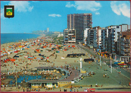 Oostduinkerke 1981 Strand En Zeedijk Groot Formaat Zwembad Appartementsgebouw 'The 21' (In Goede Staat) - Oostduinkerke