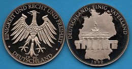 MEDAILLE TOKEN DEUTSCHLAND EINIG VATERLAND 1990 EINIGKEIT UND RECHT UND FREIHEIT - Adel