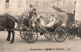 Amboise * Carte Photo * La Fête Des Fleurs Le 10 Août 1913 * Le Char De La Reine - Amboise