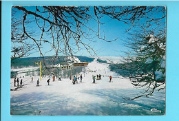 12---- LAGUIOLE--sur Les Pistes--belle Vue De La Station---voir 2 Scans - Laguiole