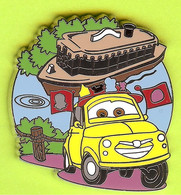 Pin's BD Disney Cars Quatre Roues Luigi (Bateau) - 3H24 - Disney