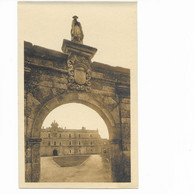 MONASTERIO DE OSEIRA. FACHADA PRINCIPAL DESDE EL ARCO DE ENTRADA. - Orense