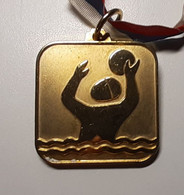 Water Polo VATERPOLO  Vintage Gold Medal  Medaille Medaglia Slovenia Ex Yugoslavia - Autres