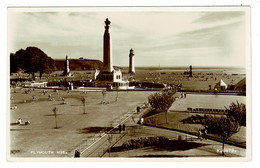 Ref 1425 - Real Photo  Postcard  - Plymouth Hoe & Lighthouse - Devon - Plymouth