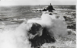 La Pointe Du Raz  - Coup De Mer à L'extrême Pointe - Plogoff