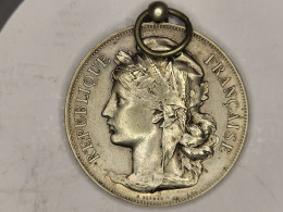 MEDAILLE MEDAL SOCIETE GYMNASTIQUE EXERCICE MILITAIRE TIR 1ER PRIX DIEPPE 1888 ATTRIBUEE VERNON - Professionals/Firms