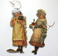 2  DECORATION DE NOEL....PETITES FILLES..ECOLIERE...SERVEUSE...REPRODUCTION D'  ANCIENS DECOUPIS...CARTON FORT... - Engel