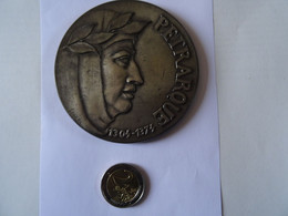 Grande Médaille PETRARQUE 1304-1373 Signée SCARPA  1985  85 Mm 270 G Numéroté 64/100 TBE (monnaie De Paris ?) - Andere & Zonder Classificatie