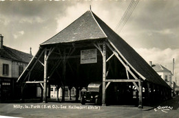 Milly La Forêt * Les Halles - Andere & Zonder Classificatie