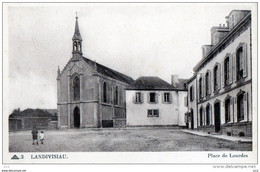 29 - LANDIVISIAU - Place De Lourdes - Landivisiau