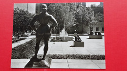 View Of The Abby Aldrich Rockefeller Sculpture Garden At The Museum Of Modern Art(Photo:Alexandre Georges) - Parks & Gärten