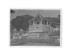 KANDY SRI LANKA JANVIER 1946 LA PAGODE - PHOTO - Lugares