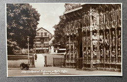 Exeter Cathedral Entrance And ,Mols‘ Coffee-House - Exeter