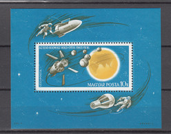 Hungary 1965,block,space,aerospace,ruimtevaart,luft Und Raumfahrt,de L'aérospatiale,MNH/Postfris(L3540) - North  America