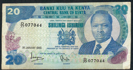 KENYA P21b 20 SHILLINGS 1982  # D/77    VF NO P.h. - Kenia