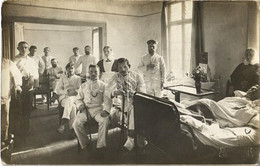 ** T2 Első Világháborús Német Katonák Kórházban / WWI German Injured Soldiers In The Hospital. Photo - Zonder Classificatie