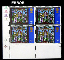 CV:€480.00 Great Britain 1971 Xmas Stainless Glass 3p CORNER 4-BLOCK BLOCK ERROR:no Eboss No Phos. - Variedades, Errores & Curiosidades