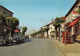 STAINS - Avenue Jean Jaurès - Automobiles - Stains