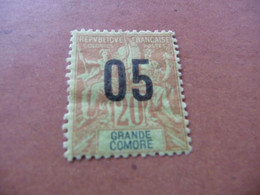 TIMBRE   GRANDE  COMORE  N  23      COTE 1,30   EUROS    NEUF  TRACE  CHARNIERE - Nuovi