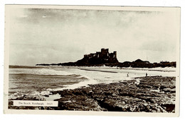 Ref 1428 - 1931 Real Photo Postcard - The Beach Bamburgh Northumberland - Belford Postmark - Other & Unclassified