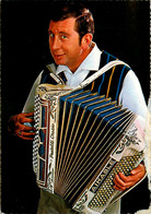 Musicien * Aimable Et Son Orchestre * Cp Dédicace Au Dos * Accordéon Accordéoniste * Aimable PLUCHART * Acteur - Music And Musicians