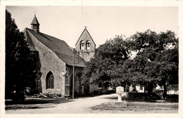 Tarnac * Carrefour Des Routes De Faux De La Montagne Et De Rempnat * La Place Et L'église - Sonstige & Ohne Zuordnung